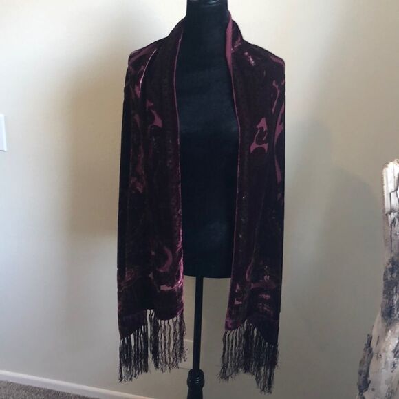 Beautiful Silk Scarf  - Picture 8 of 8